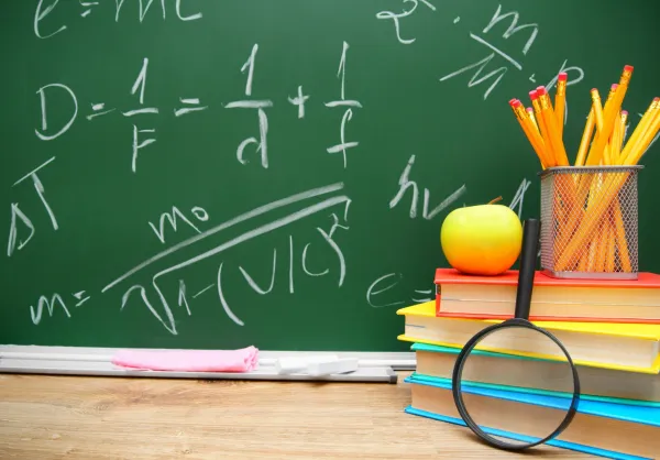 magnifier-apple-and-school-accessories-2026-01-05-23-23-02-utc-697b9b18c97e4